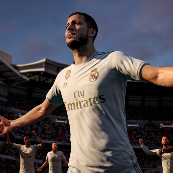 Consolă pentru jocuri Sony Playstation 4 Slim Black + FIFA 20 HDD , RAM 8 GB photo 10