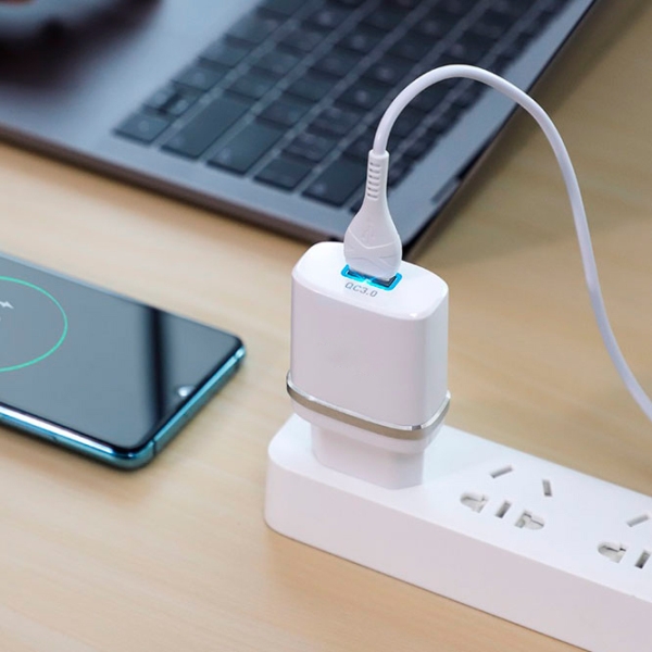 Сетевое зарядное устройство EVO USB QC3.0 (18 Вт) Белый 2 A / Белый photo 3
