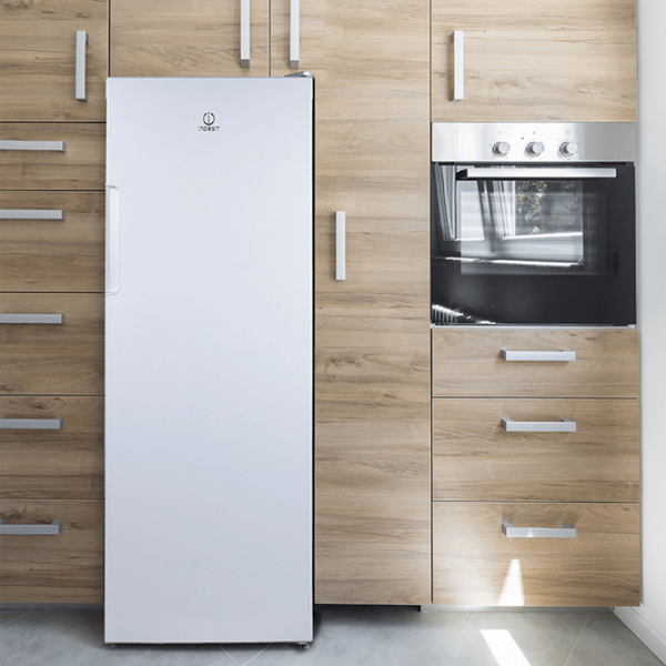 Congelator Indesit DFZ 4150 White 204l / No Frost, A+ photo 7