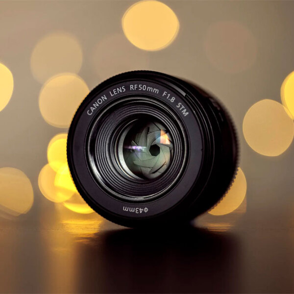 Prime Lens Canon RF 50mm f/1.8 STM Black  photo 5