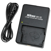 Încărcător pentru acumulator foto Nikon MH-62 () Black