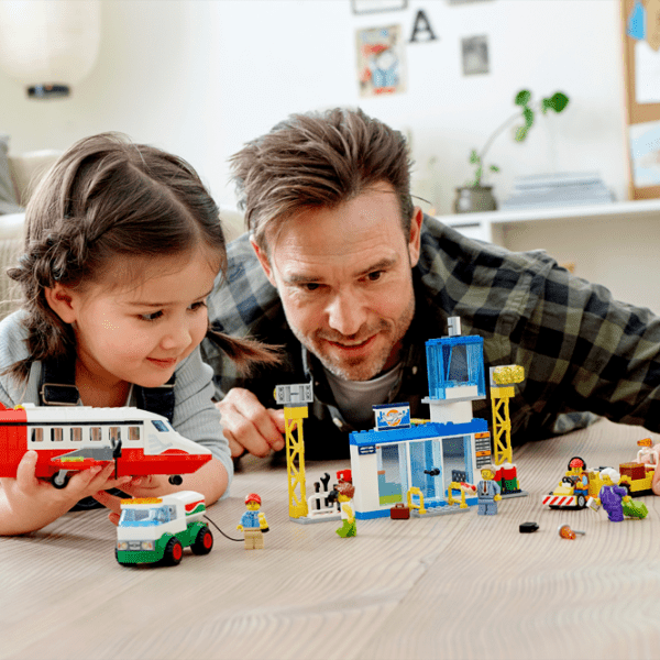 Конструктор LEGO Central Airport Разноцветный Количество деталей 286, 4+ photo 4