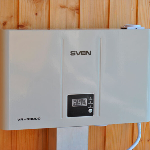 Стабилизатор напряжения Sven VR-S3000 (1800/ 3000) Белый  photo 6