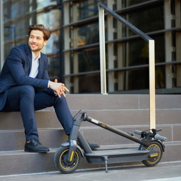 Trotinetă electrică Segway Ninebot KickScooter Max G30E II Black 350 W | 25 km/ h | p&acirc;nă la 65 km photo 4
