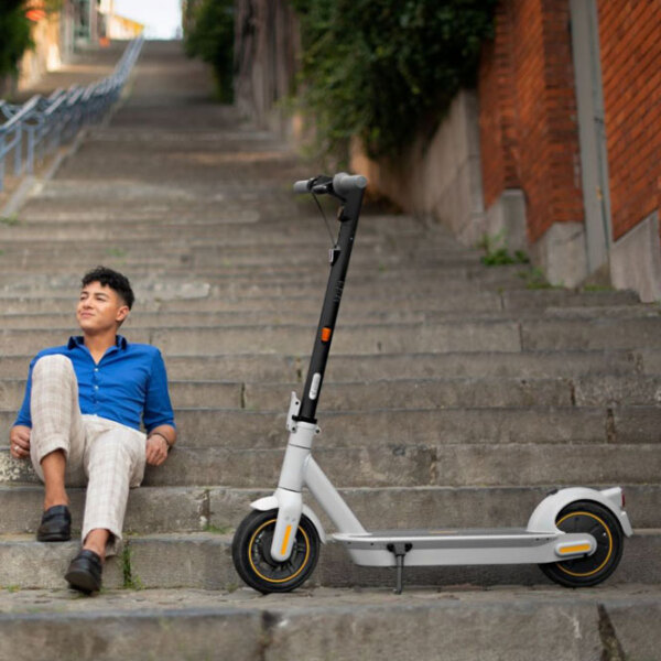 Trotinetă electrică Segway Ninebot KickScooter Max G30LE White 350 W | 25 km/ h | p&acirc;nă la 40 km photo 4