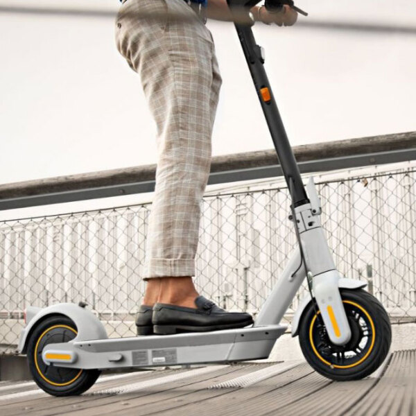 Trotinetă electrică Segway Ninebot KickScooter Max G30LE White 350 W | 25 km/ h | p&acirc;nă la 40 km photo 6