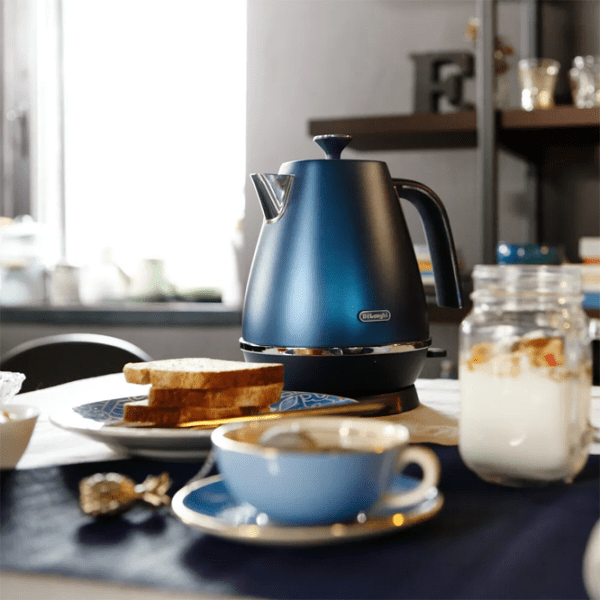 Ceainic electric Delonghi KBI2001.BL Blue 2000 W, 1.7 l, Material interior: Inox photo 5
