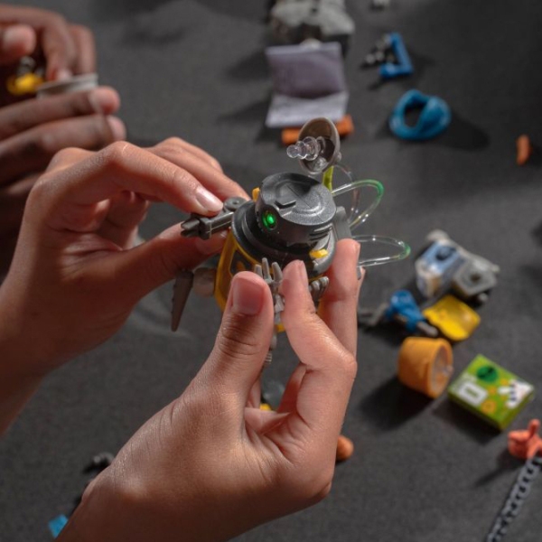 Конструктор Hexbug Trash Bin Asmt Разноцветный Количество деталей 15, 6+ photo 4
