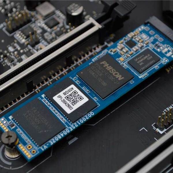 SSD Synology SNV3510 M.2 NVMe 400 ГБ Скорость чтения: 3000 МБ/ с,
Скорость записи: 750 МБ/ с photo 4