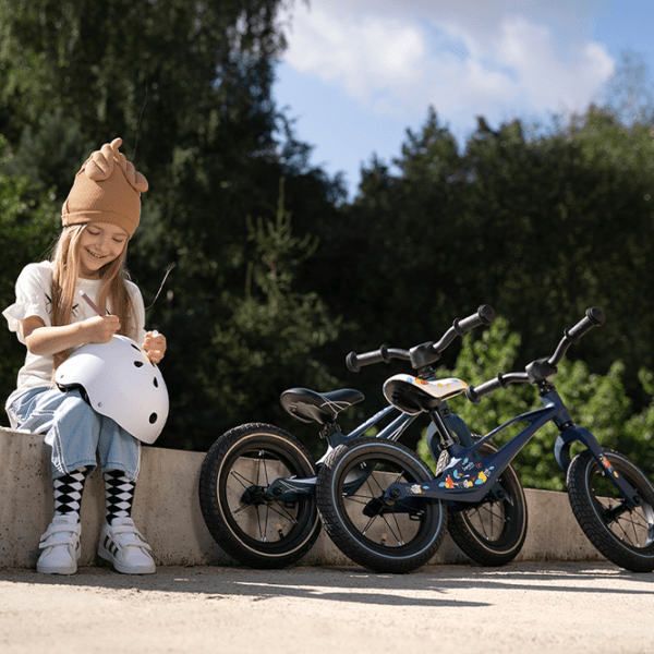 Bicicletă fără pedale Lionelo Bart Air Sporty 12" 12" Blue Navy Aliaj de magneziu / Pentru copii photo 9