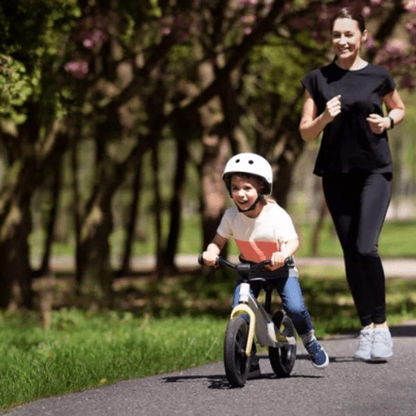 Bicicletă fără pedale Lionelo Bart Tour 11" 11" Pink Bubblegum Aliaj de magneziu / Pentru copii photo 6