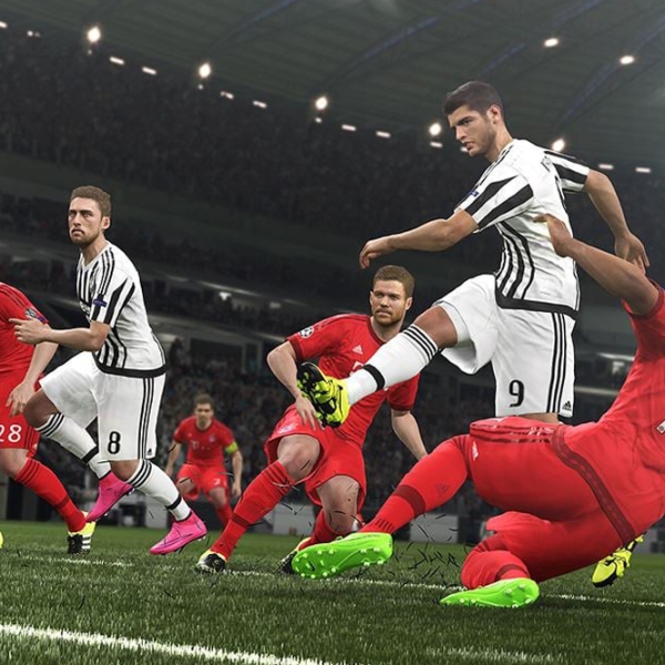  Pes2016 Xbox One Sport / 4+ photo 5