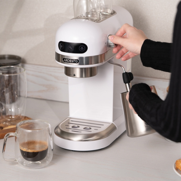 Espressor Ardesto YCM-E1500 White 1350 W, 1.4 l, Bloc termic photo 9