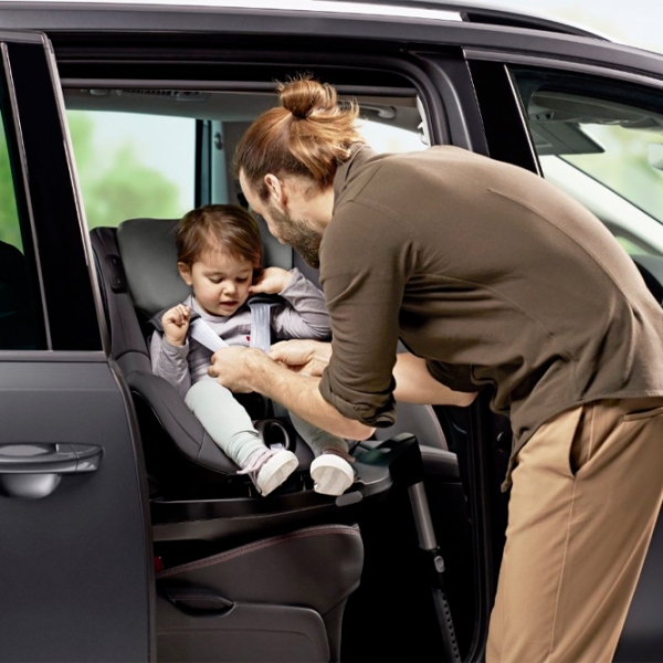 Scaun auto Britax-Römer Dualfix Pro M (4000984826999) Green 3 luni - 4 ani, 18 kg photo 7