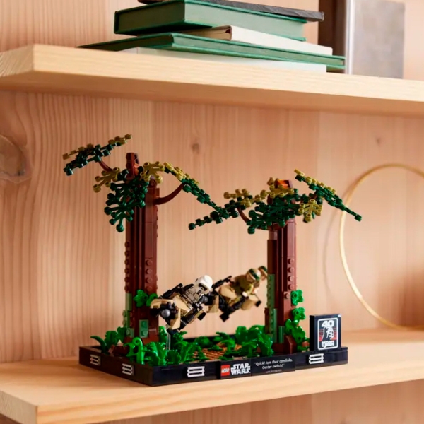 Constructor LEGO Lego Star Wars: Endor Speeder Chase Diorama Multicolor Numărul de piese 608, 18+ photo 5