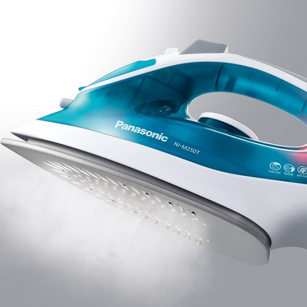 Fier de călcat Panasonic NI-M250TGTW Blue 1550&nbsp;W, 15 g/ min, 0.21 l, Titan photo 3