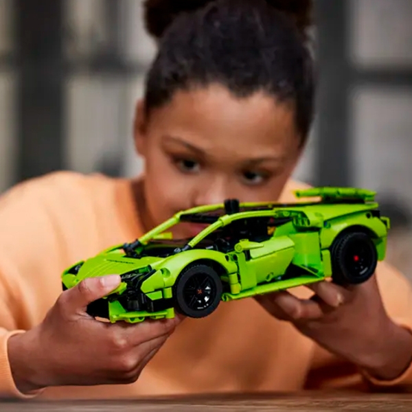 Конструктор LEGO Lamborghini Huracán Tecnica Зеленый Количество деталей 806, 9+ photo 11