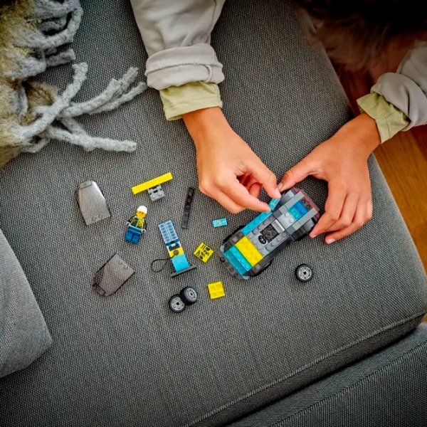 Constructor LEGO Electric Sports Car Multicolor Numărul de piese 95, 5+ photo 8