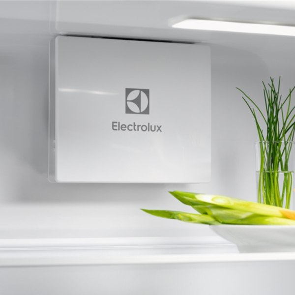 Frigider încorporabil Electrolux LND5FE18S White 196l / Automat, 73l / Manual, E photo 3