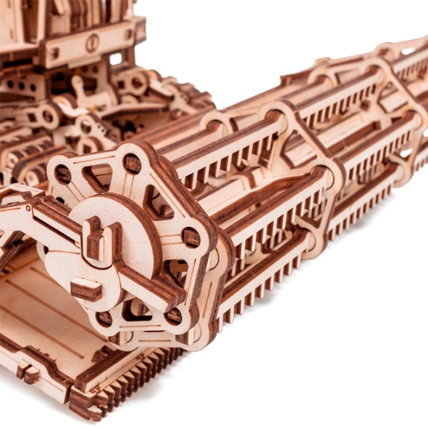 Puzzle 3D Ewa Toys Self-Propelled Mower CS-150C (4815123002932) Numărul de piese: 963, V&acirc;rsta recomandată: 14+ photo 8