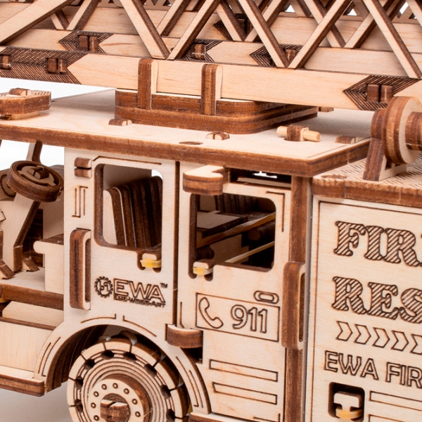 Пазл 3D Ewa Toys Fire Truck (4815123001409) Количество деталей: 439, Рекомендуемый возраст: 14+ photo 5