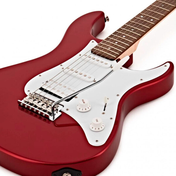 Chitară electrică Yamaha Pacifica 012 RM
Red Metallic Stratocaster, 4/ 4 photo 2