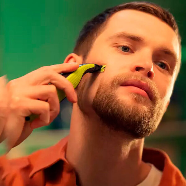 Trimmer Philips QP2824/20 OneBlade Green  photo 4