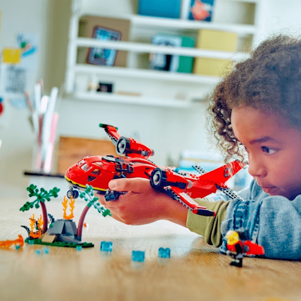Constructor LEGO Fire Rescue Plane Multicolor Numărul de piese 478, 6+ photo 6