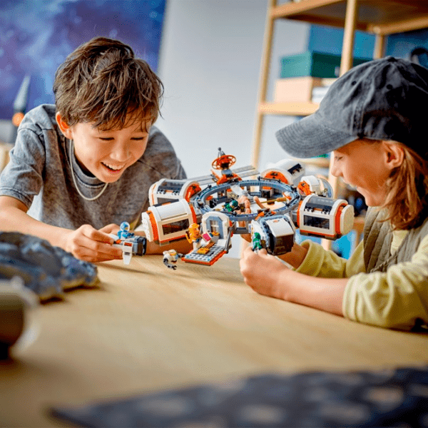 Constructor LEGO Modular Space Station Multicolor Numărul de piese 1097, 7+ photo 11