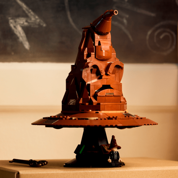 Constructor LEGO Talking Sorting Hat Multicolor Numărul de piese 561, 18+ photo 6