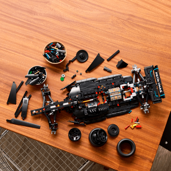 Конструктор LEGO Mercedes-AMG F1 W14 E Performancees-AMG F1 W14 E Performanceeqeq Разноцветный Количество деталей 1642, 18+ photo 6