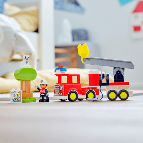Constructor LEGO Fire Truck Multicolor Numărul de piese 21, 2+ photo 9
