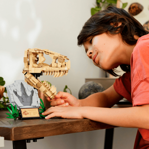 Constructor LEGO Dinosaur Fossils T. rex Skull Multicolor Numărul de piese 577, 9+ photo 9
