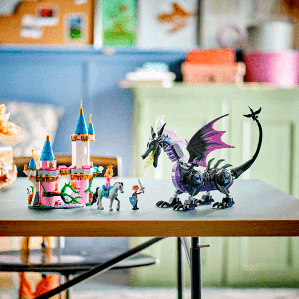 Constructor LEGO Maleficent’s dragon form and Aurora's castle Multicolor Numărul de piese 583, 7+ photo 6