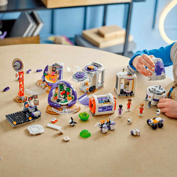Constructor LEGO Mars Space Base and Rocket Multicolor Numărul de piese 981, 8+ photo 9