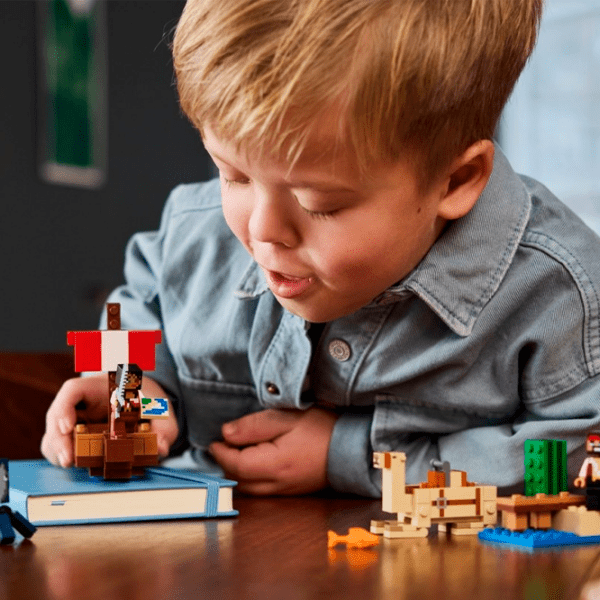 Constructor LEGO The Pirate Ship Voyage Multicolor Numărul de piese 166, 8+ photo 9