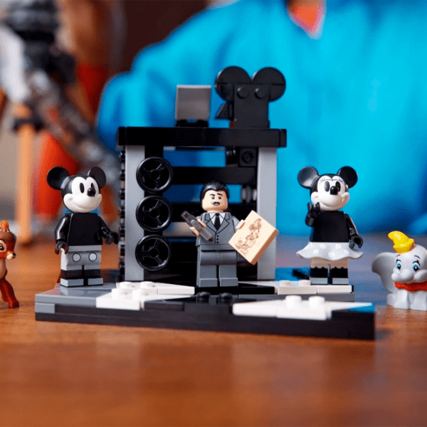 Constructor LEGO Tribute Camera Multicolor Numărul de piese 811, 18+ photo 11