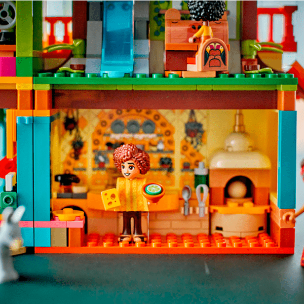 Конструктор LEGO The Magical Madrigal House Разноцветный Количество деталей 1560, 7+ photo 6