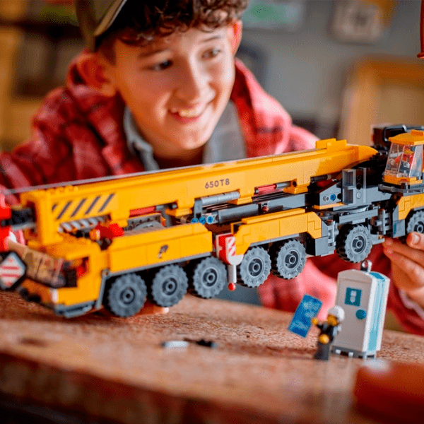 Конструктор LEGO Yellow Mobile Construction Crane Желтый Количество деталей 1116, 9+ photo 7