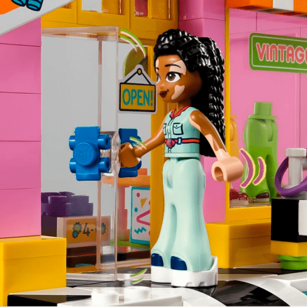 Конструктор LEGO Vintage Fashion Store Разноцветный Количество деталей 409, 6+ photo 6