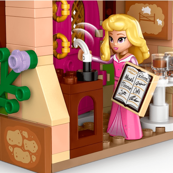 Constructor LEGO Princess Market Adventure Multicolor Numărul de piese 817, 6+ photo 8
