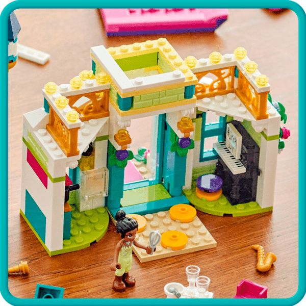 Constructor LEGO Princess Market Adventure Multicolor Numărul de piese 817, 6+ photo 10