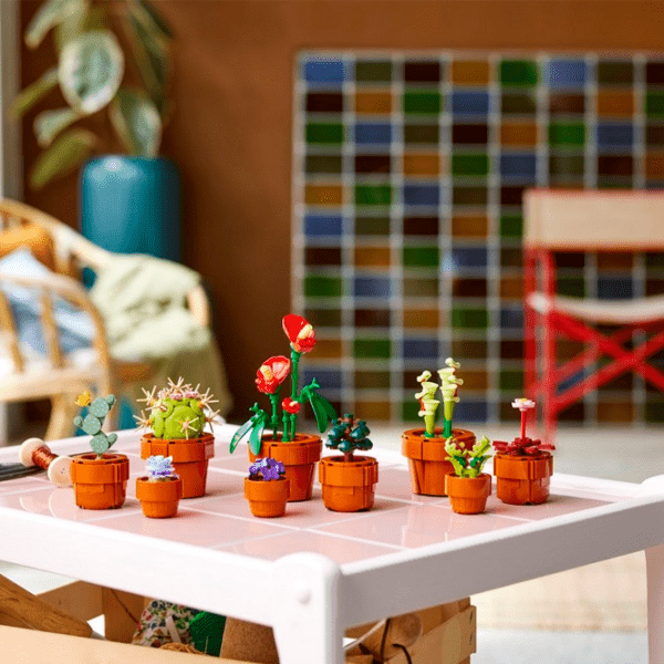 Constructor LEGO Tiny Plants Brown Numărul de piese 758, 18+ photo 6