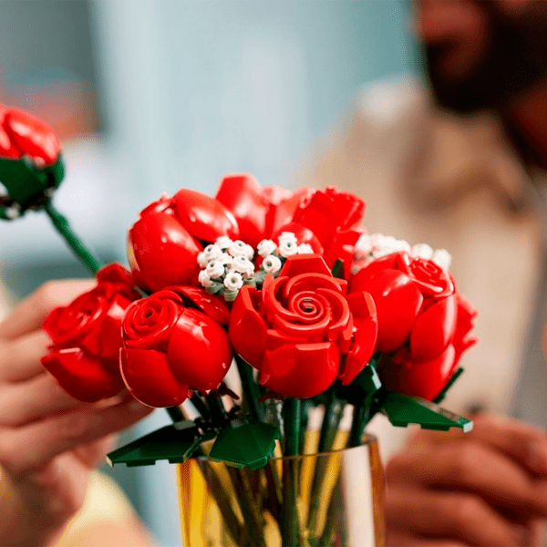 Constructor LEGO Bouquet of Roses Red Numărul de piese 822, 18+ photo 9