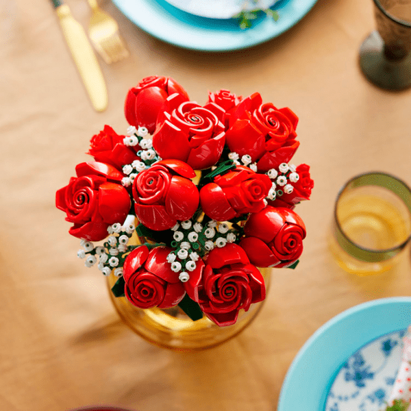 Constructor LEGO Bouquet of Roses Red Numărul de piese 822, 18+ photo 12