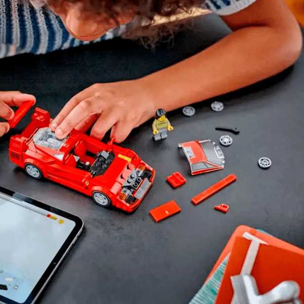 Конструктор LEGO Ferrari F40 Красный Количество деталей 318, 9+ photo 8