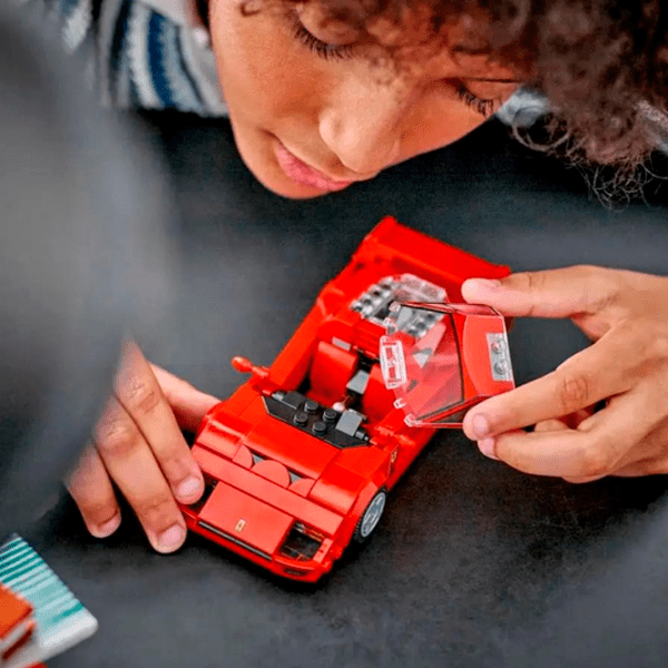 Конструктор LEGO Ferrari F40 Красный Количество деталей 318, 9+ photo 9