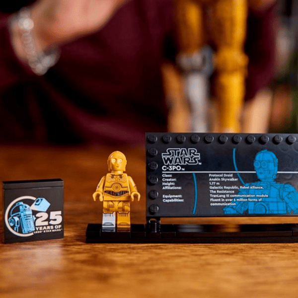 Конструктор LEGO C-3PO Золото Количество деталей 1138, 18+ photo 4