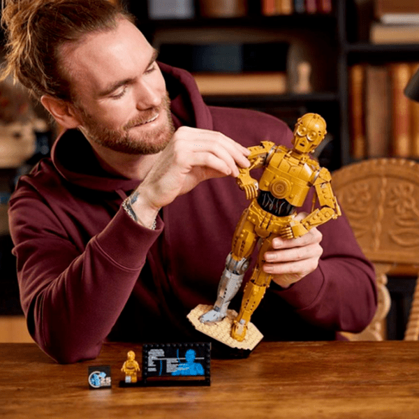Конструктор LEGO C-3PO Золото Количество деталей 1138, 18+ photo 8