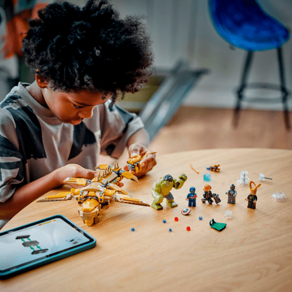Constructor LEGO The Avengers vs. The Leviathan Multicolor Numărul de piese 347, 7+ photo 8